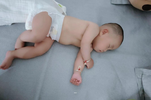 乐陵宝宝突然很多眼屎